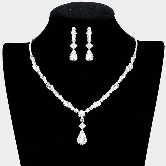 Clear Teardrop Stone Detail Rhinestone Silver Necklace Set