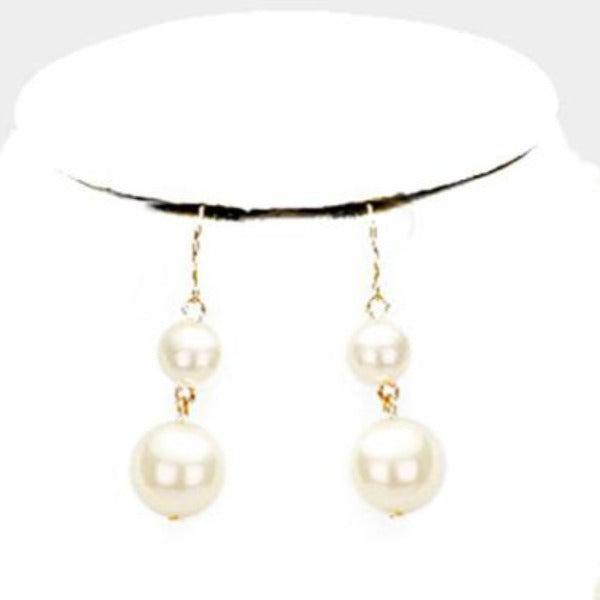  5 Strand Cream Pearl (faux) Necklace & Earring Set by core 5 Strand Cream Pearl (faux) Necklace & Earring Set by SP Sophia Collection