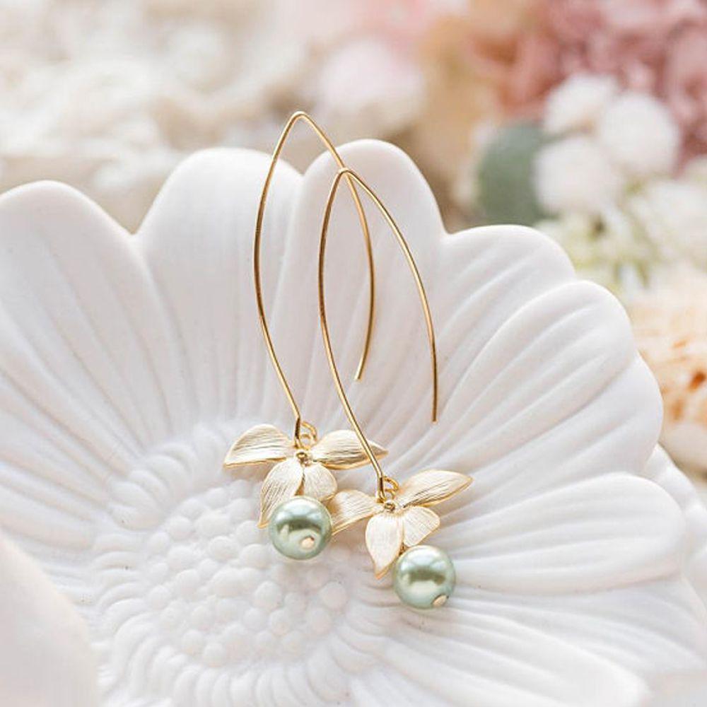 Dangling Sage Green Bead Flower Earring-Earring-SPARKLE ARMAND