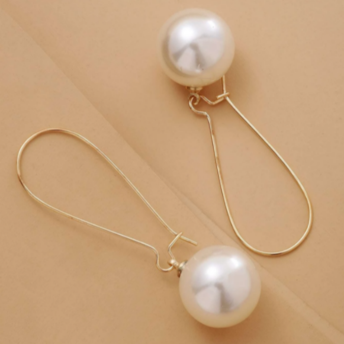 Faux Pearl Dangle Gold Earrings