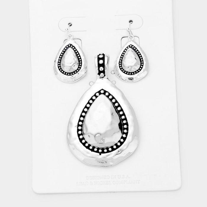 Hammered Teardrop Pendant Earrings Set by icon Collection
