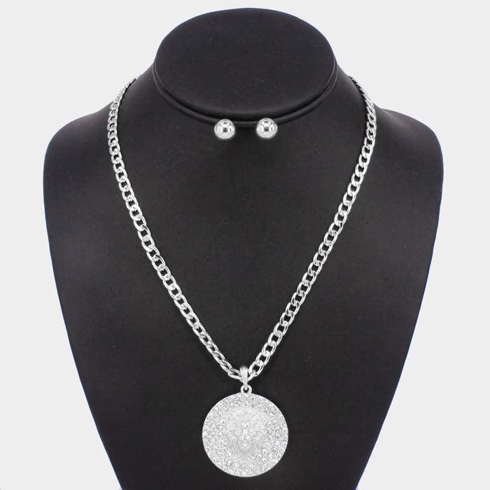 Lion Rhinestone Embellished Pendant Necklace Set