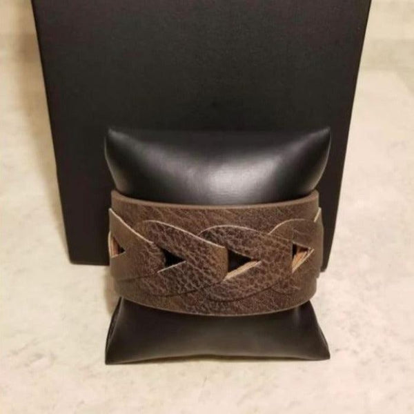 Paparazzi Horse and Carriage Brown Bracelet
