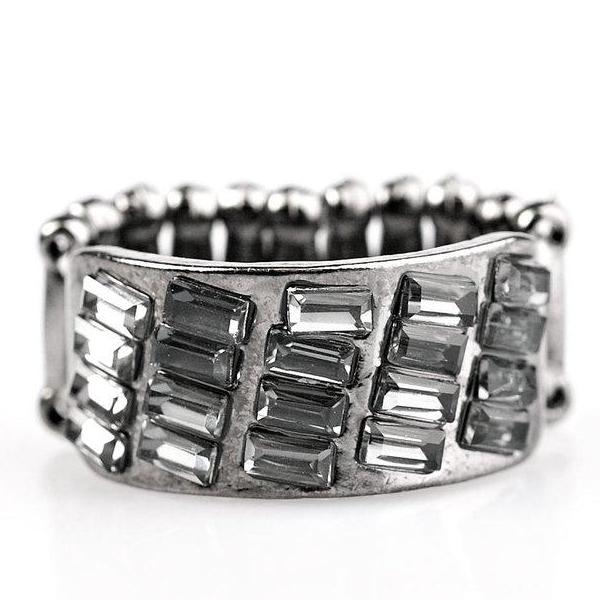 Paparazzi It's Your Move - Black Stretch Ring