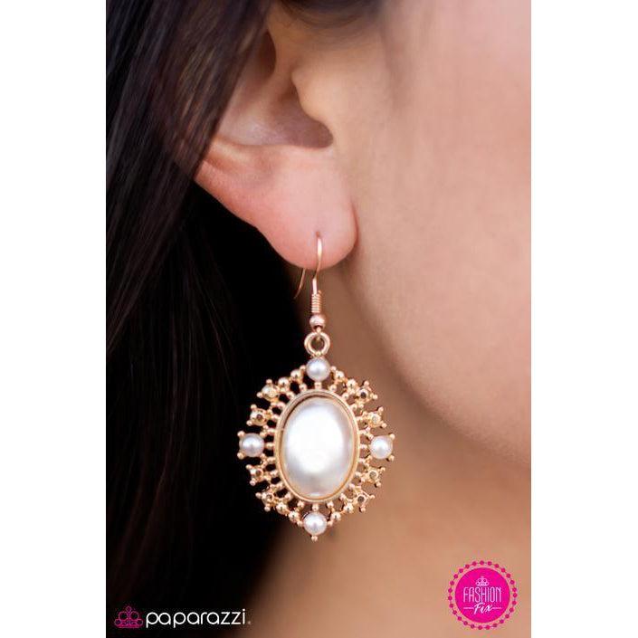 Paparazzi Red Carpet Romance Earrings