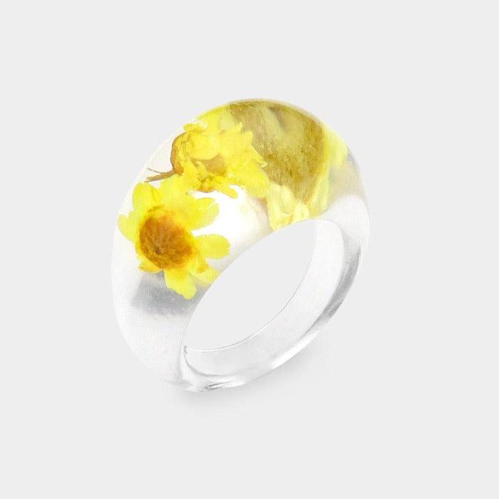 Pressed Yellow Flower Clear Lucite Ring Size 7.5